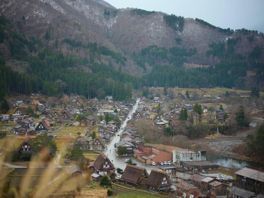 Way Shirakawago - Private, Free Parking And Newly Opened 2022 Way Shirakawago Apartment Bagian luar foto